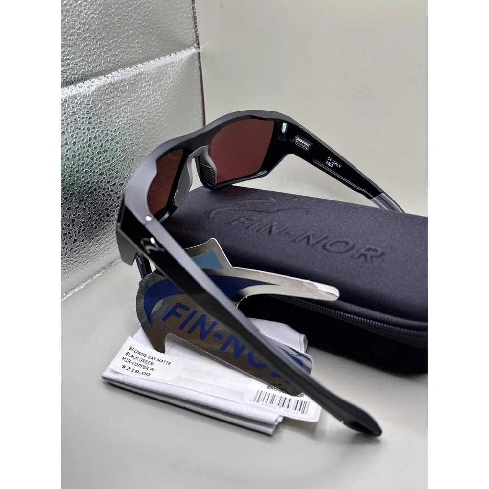 Authentic Fin-Nor Browns Bay Sunglasses Matte Black Green Mirror‎ Polarized NWT